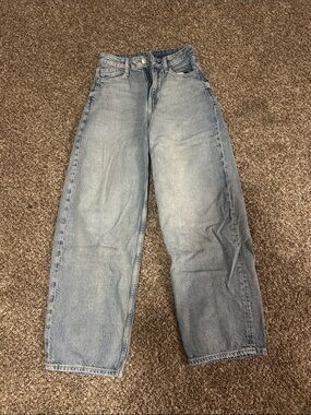 H&M Light Wash Wide-Leg Women’s Jeans